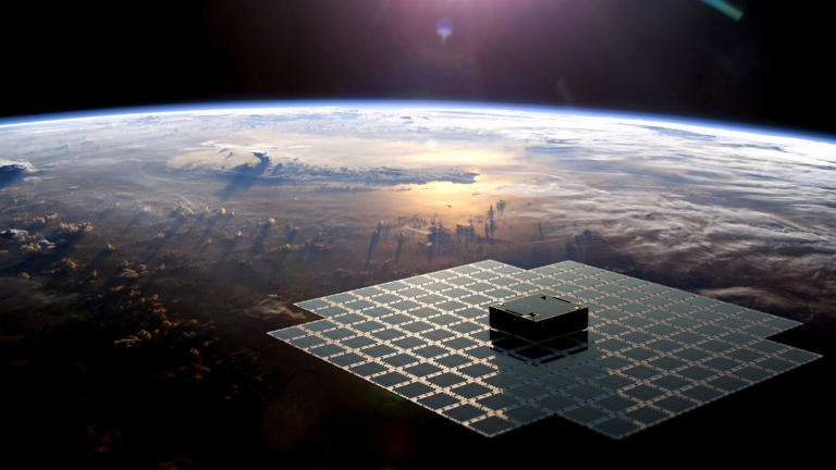 US firm unfolds largest-ever commercial communications array in low ...