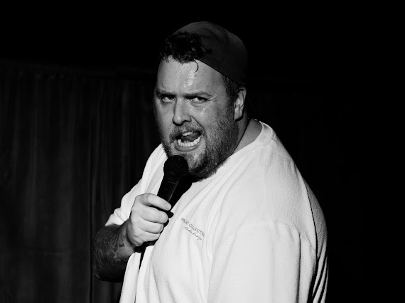 See the funniest new stand-up comedian perform in Edinburgh before he ...