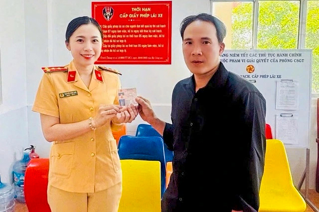 Cà Mau cấp, đổi giấy phép lái xe xuyên Tết