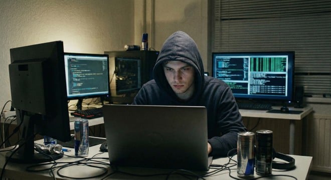 Giovani hacker italiani beffano Big Tech e Ministero dell'Interno
