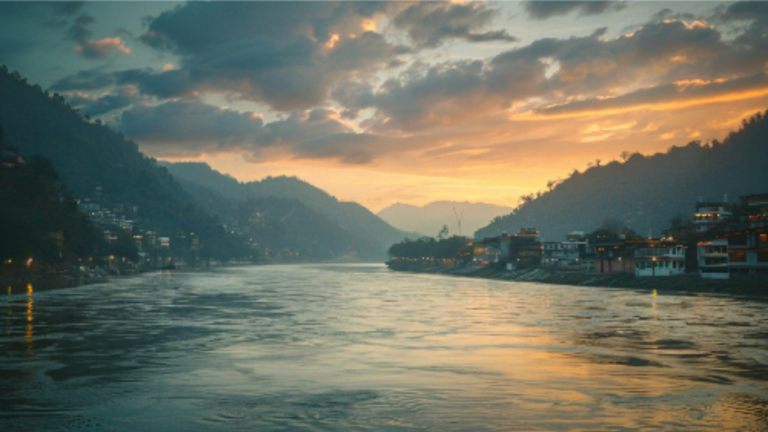 The only river that flows through 5 states of India and what makes it ...