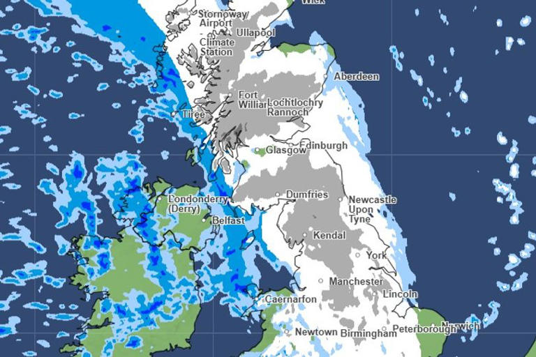 Exact time snow maps turn white over UK as up to 15cm forecast this weekend