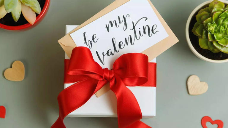 valentine-s-day-deals-on-flowers-cards-and-restaurants-what-you-can