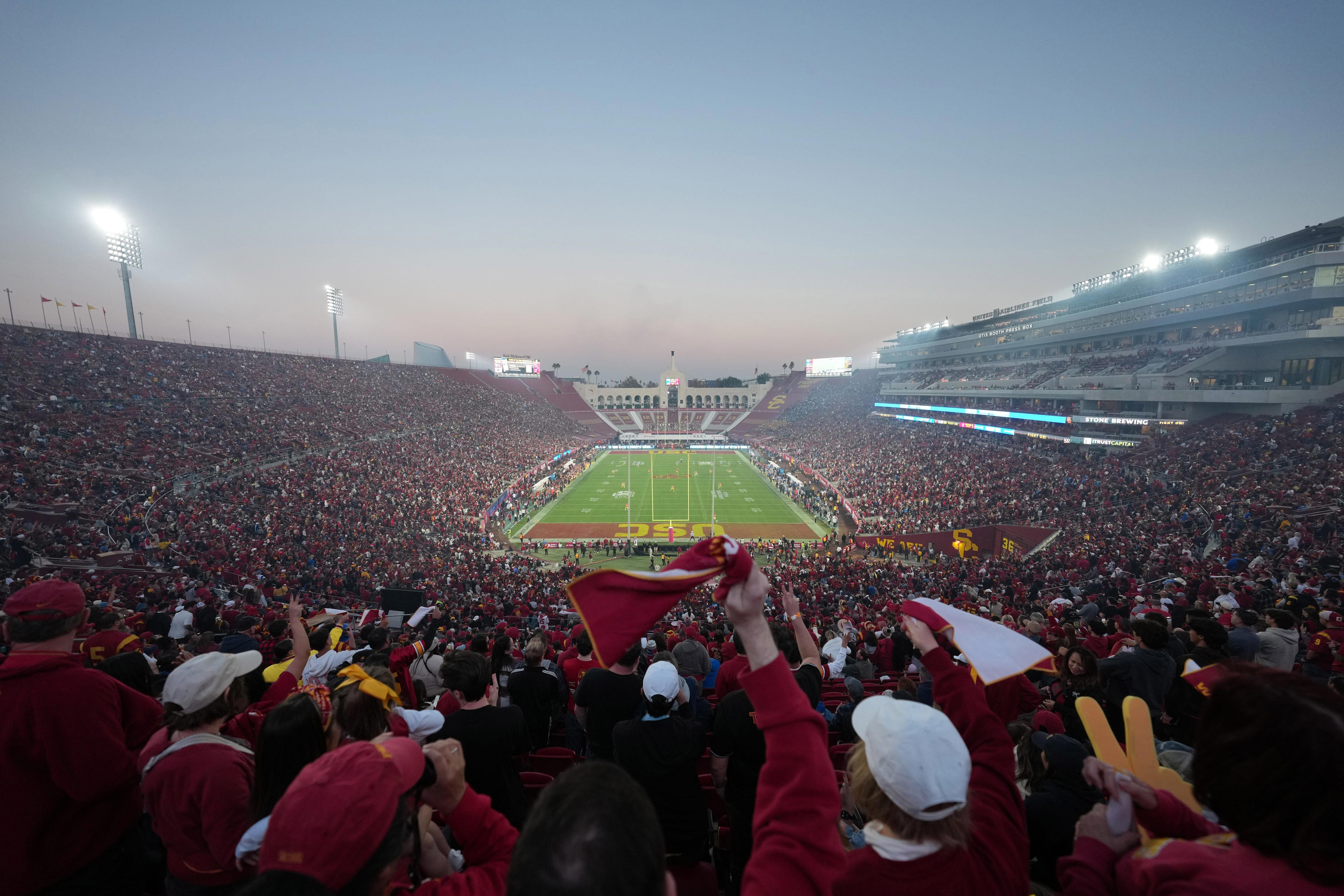 USC wide receiver commit Eli Woodard discusses choosing Trojans