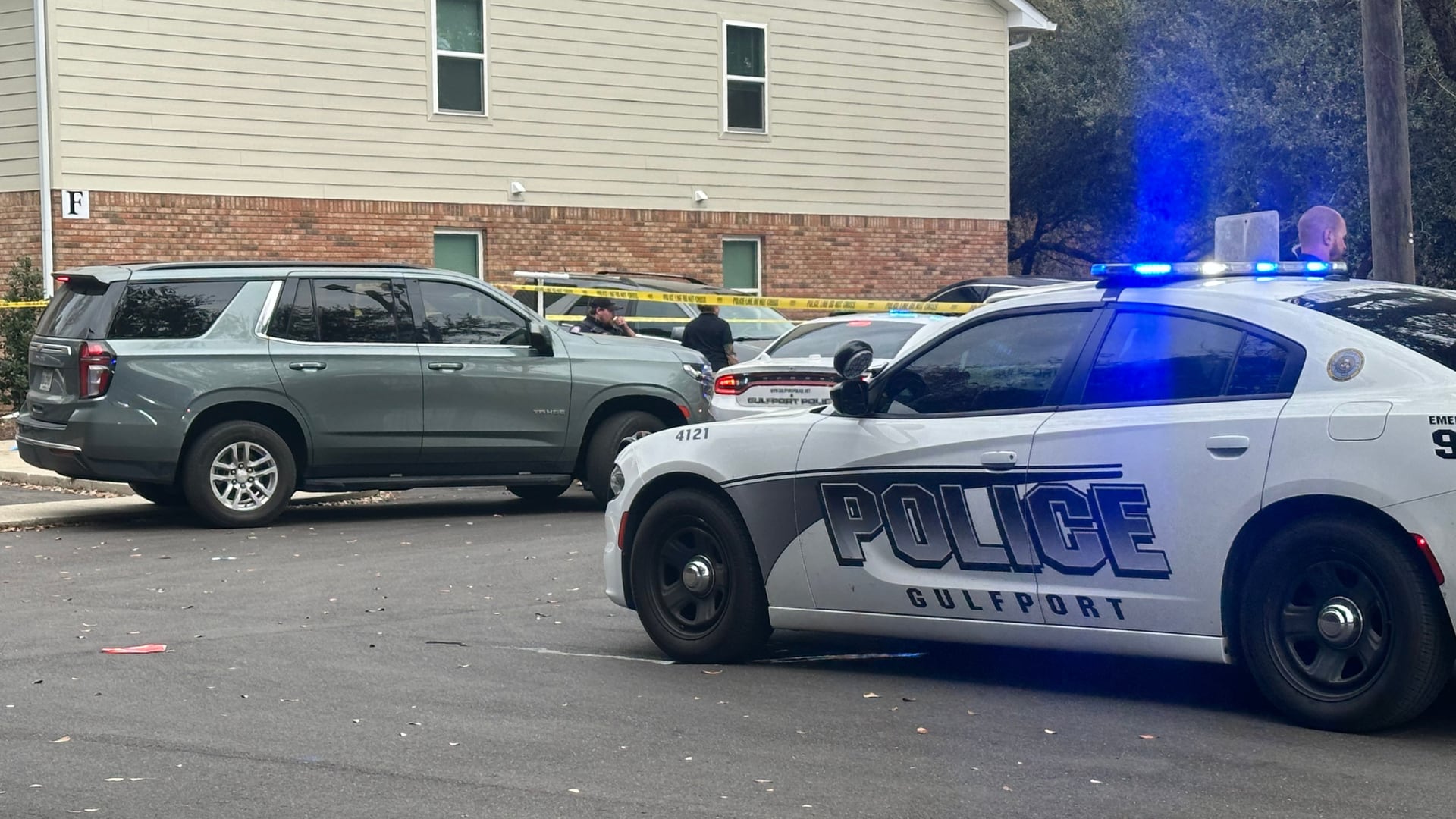 Man found dead in car at Gulfport apartment complex; police investigating
