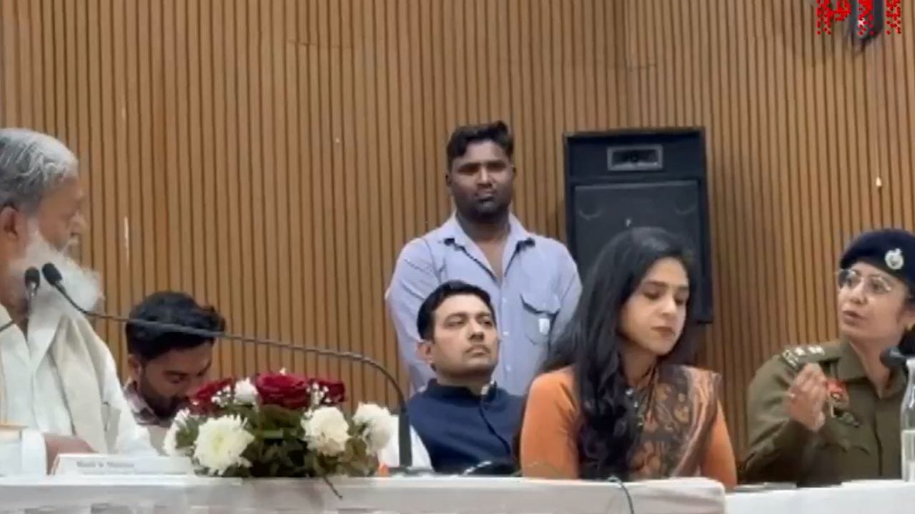 Haryana minister Anil Vij orders suspension of cop after fiery clash with Kaithal  SP