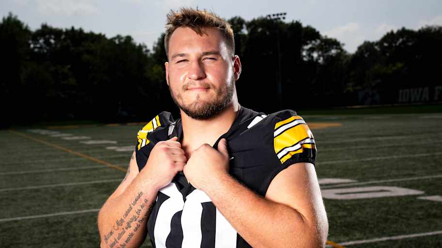 Eagles should be eyeing Iowa offensive lineman in NFL draft for future ...