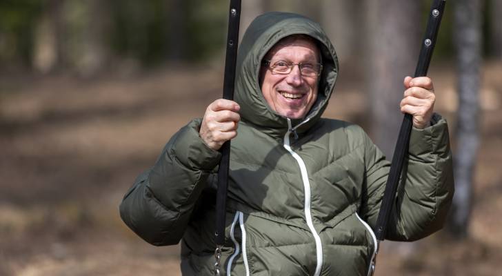 I’m 65 and itching to retire but I only have $500K in savings. I want $2,000 in monthly income on top of my Social Security — how can I swing this?<br>