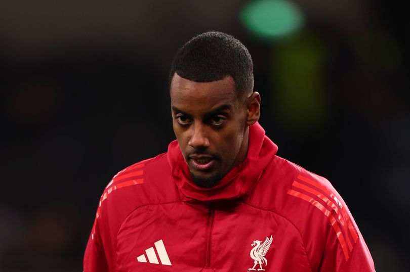 Alexander Isak steps up Liverpool injury recovery as $169M man spotted ...