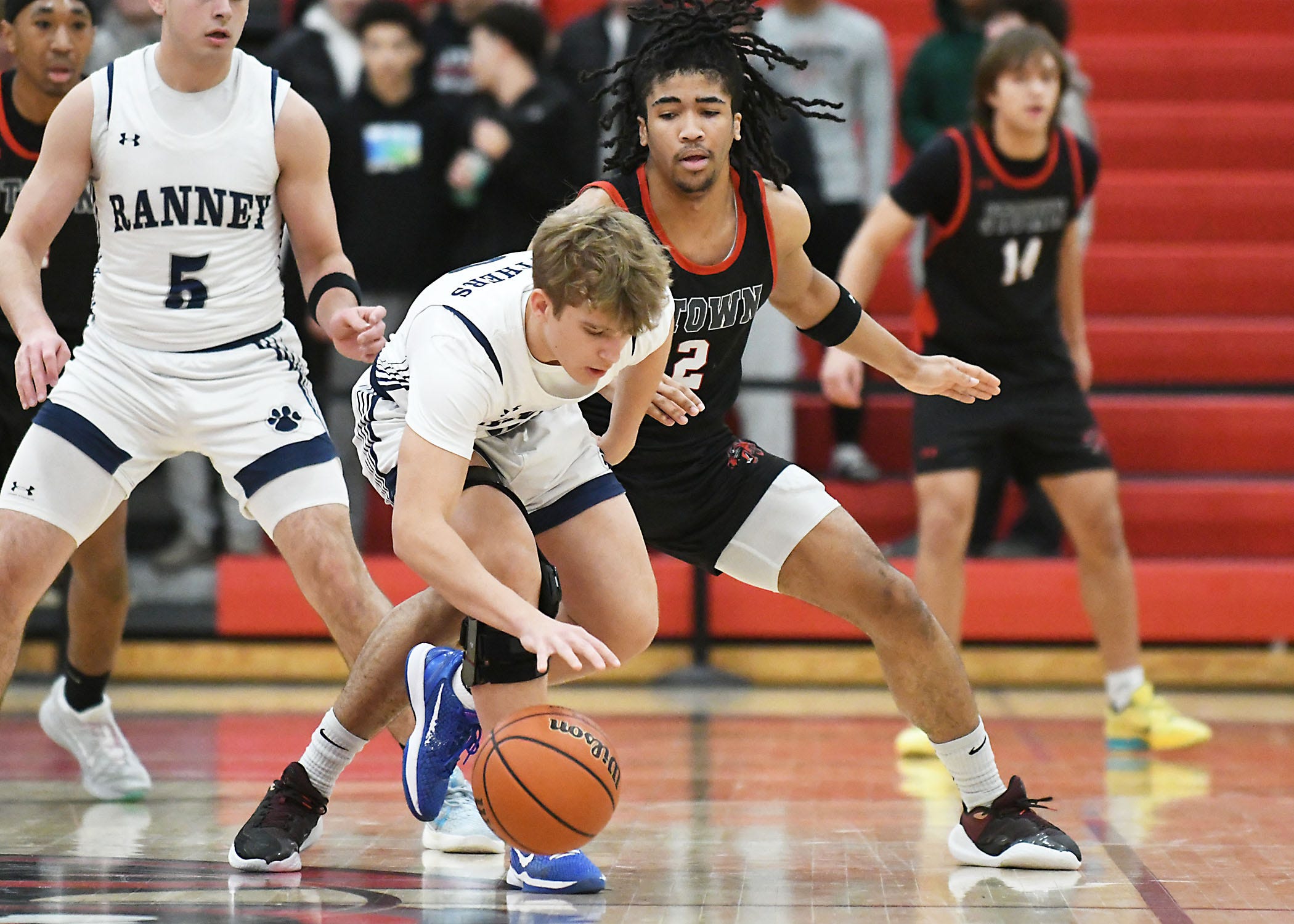 Upset in Shore Conference basketball tournament; Saturday schedule
