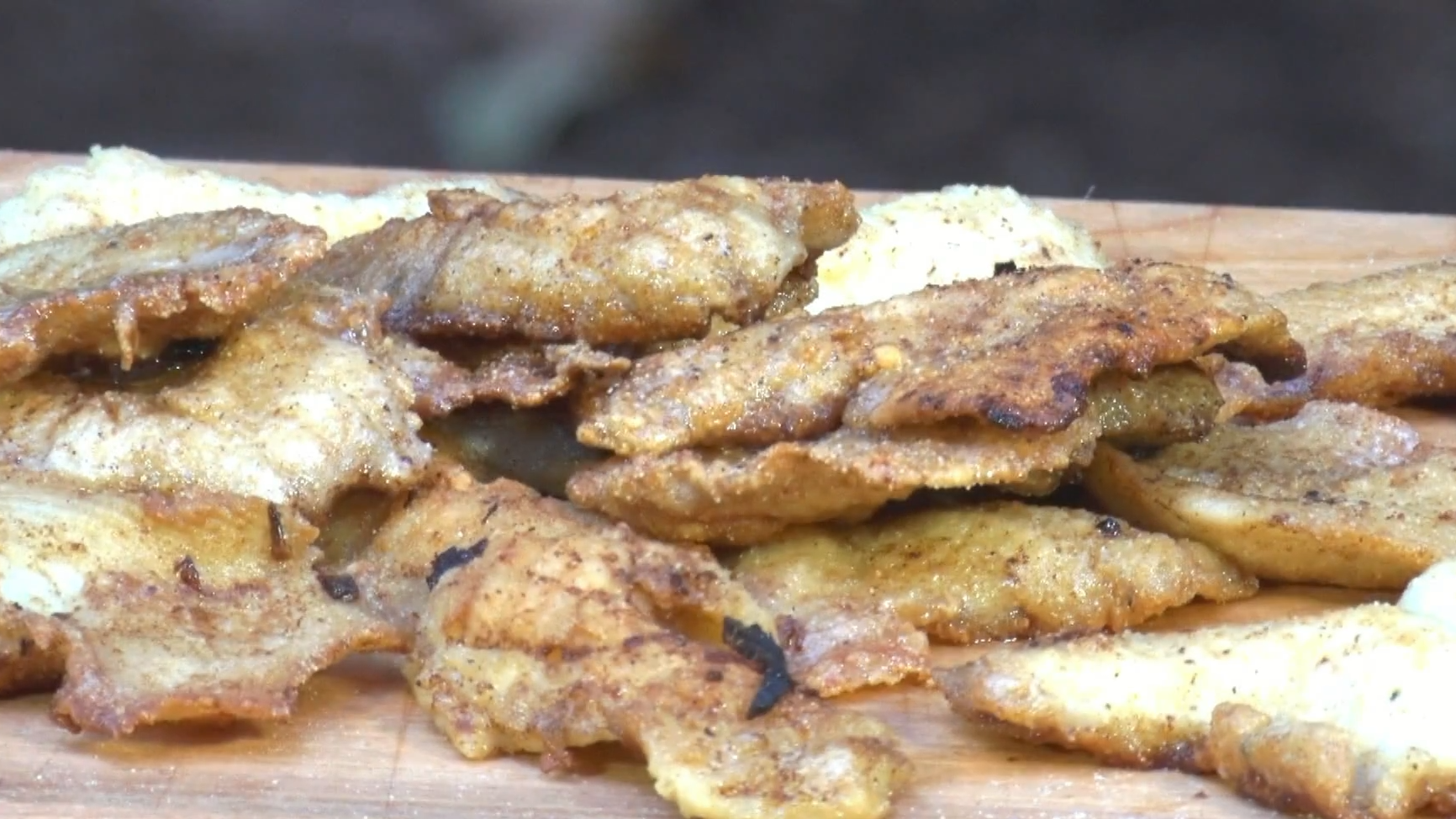 Black iron pan fried fish step by step