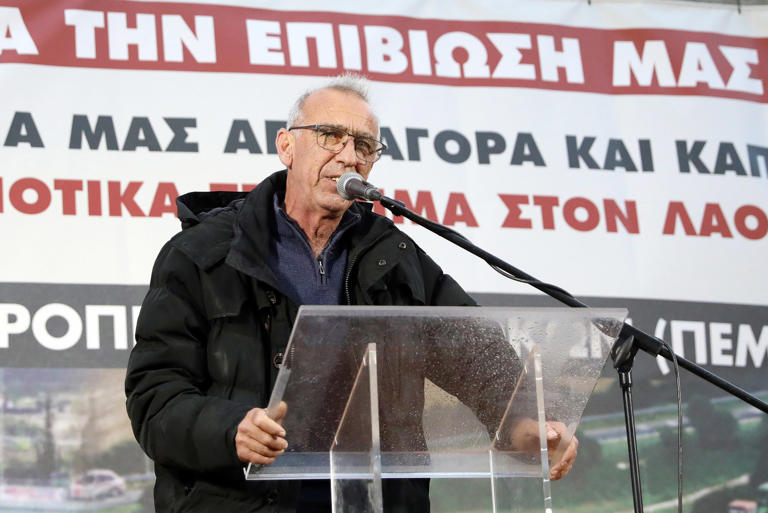 Κώστας Τζέλλας, Αγρότες, τρακτέρ, Σύνταγμα