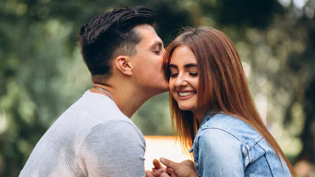 Relationship psychology: 5 habits to build deep love & trust