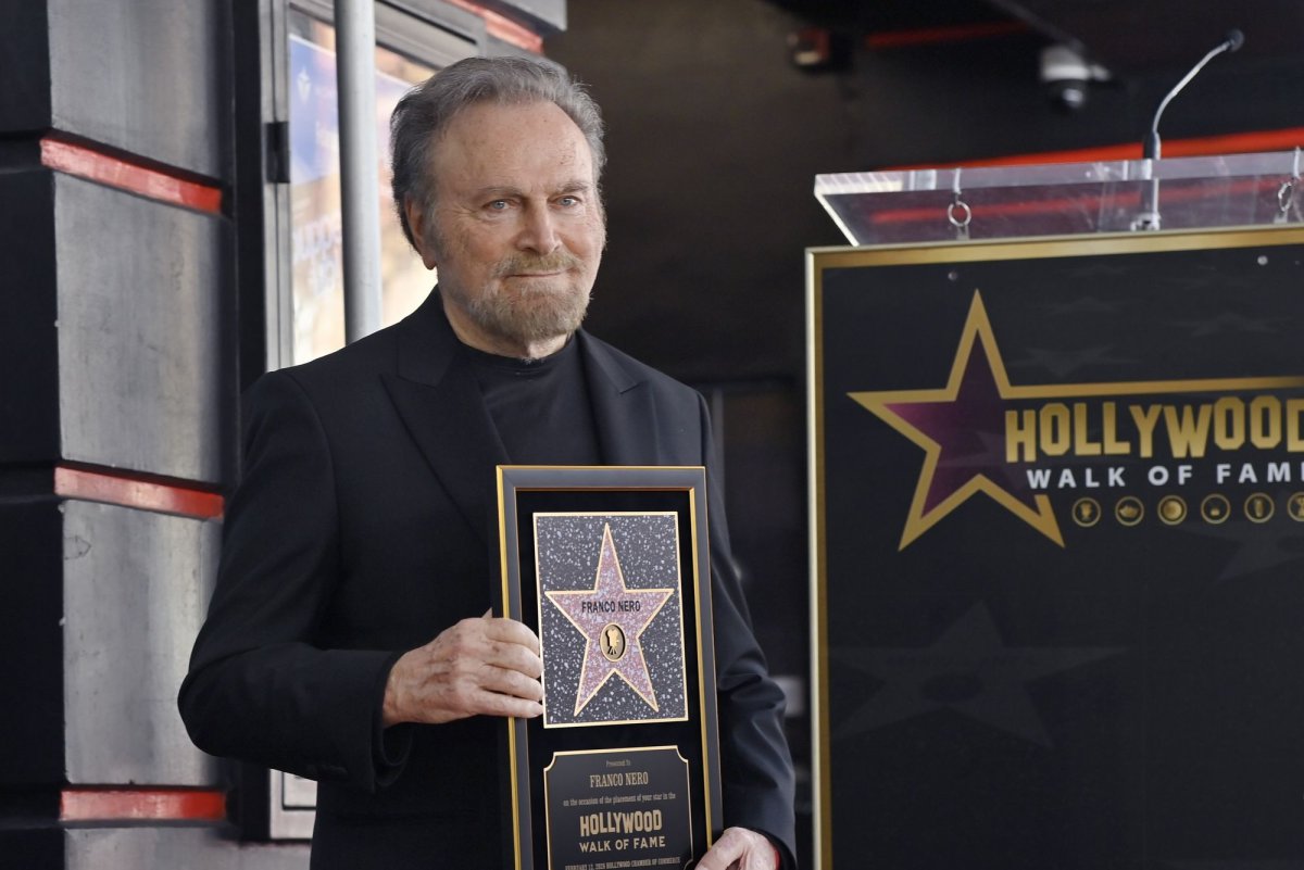 Franco Nero recibe estrella en el Paseo de la Fama de Hollywood