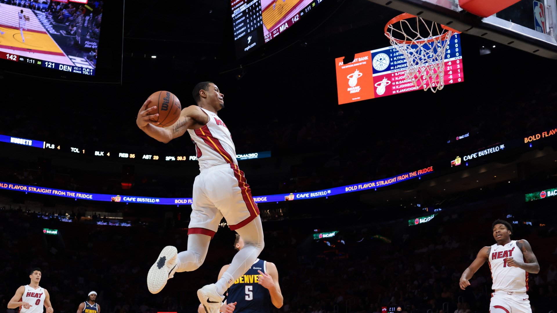 Exploring the excitement of this year’s dunk contest