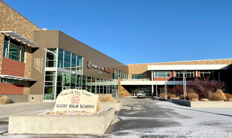 Jefferson County adopts 4-day school week