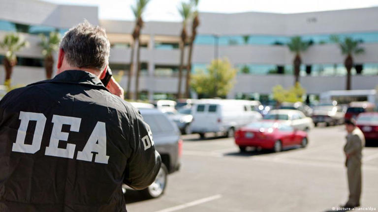 Arrestan a supervisor de la DEA en Dominicana por soborno
