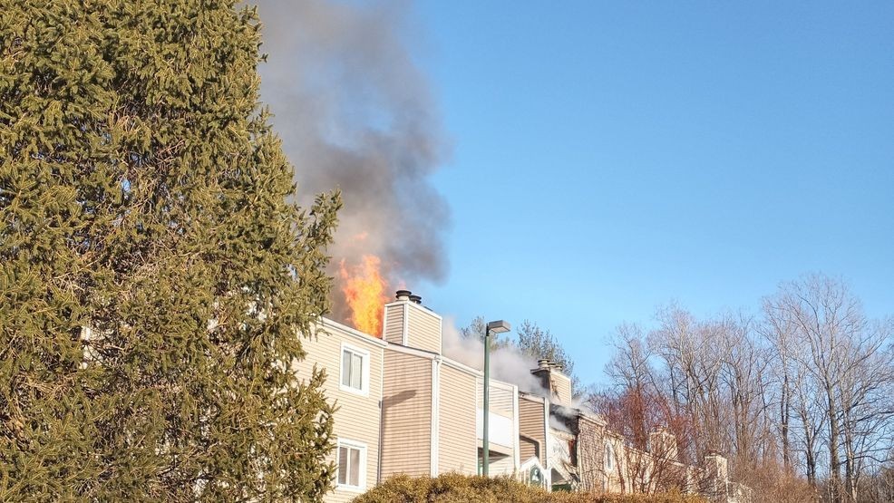 Eleven people displaced following fire at Lynchburg apartment complex