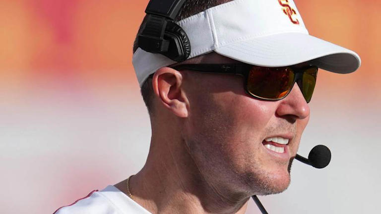 USC battling Oregon, Ohio State for in-state defensive line recruit