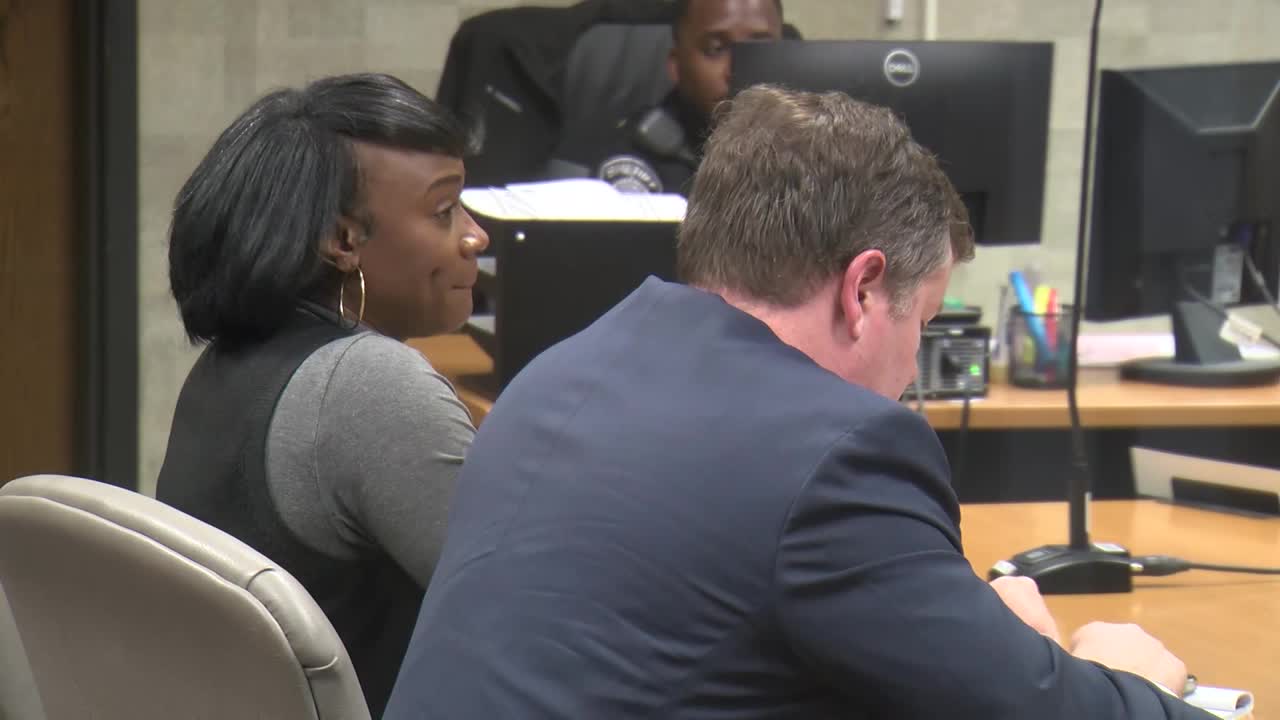 Former MPS board member Aisha Carr sentenced to probation