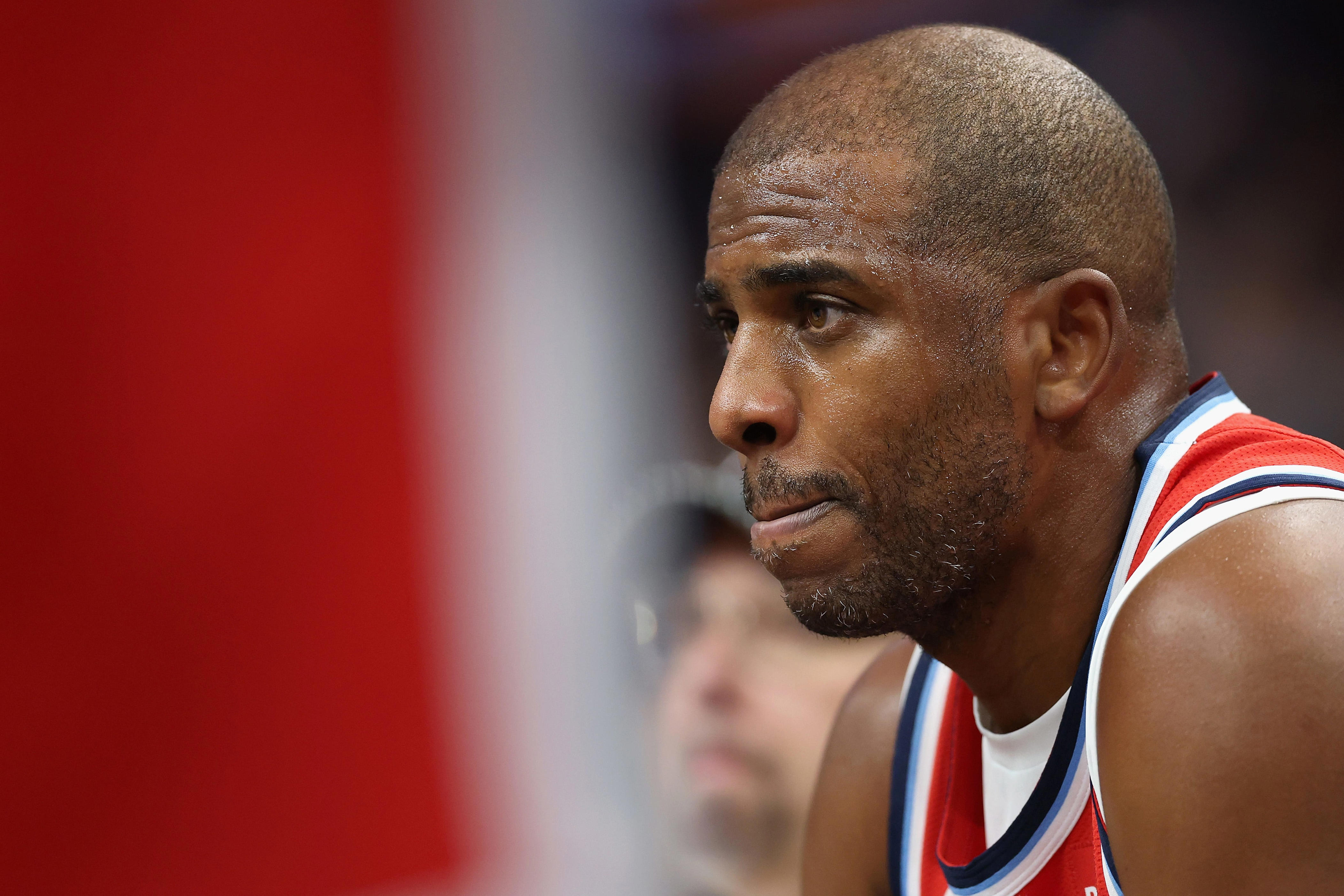 Social media reacts to Chris Paul retiring: The GOAT of small players