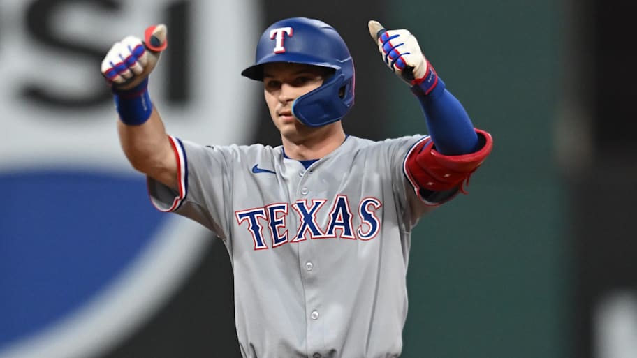 Rangers infielder edged out of top 20 in latest MLB third basemen rankings