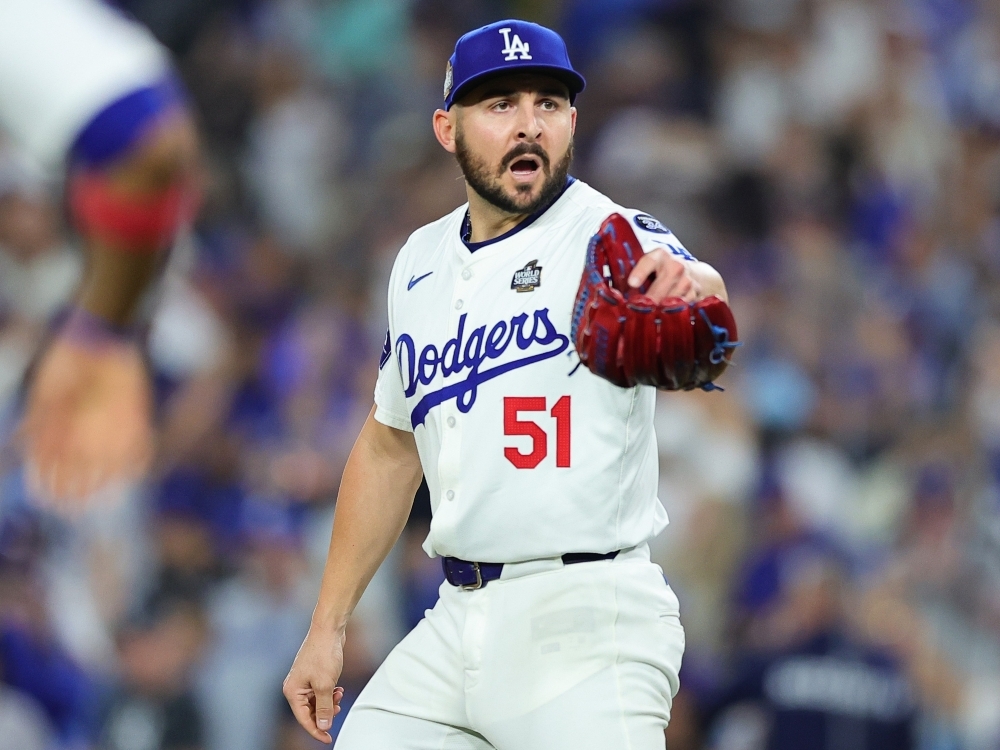 Dodgers reliever Alex Vesia thanks Blue Jays for act of kindness during  World Series