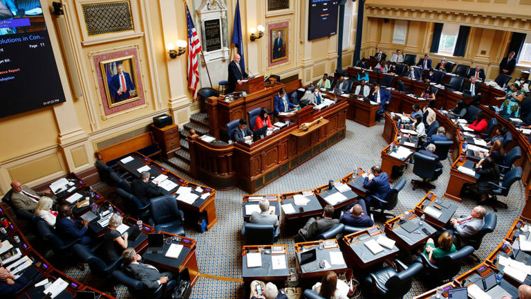 Virginia Supreme Court allows redistricting referendum vote to move forward