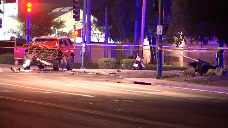 Motorcyclist dies after crash in central Phoenix