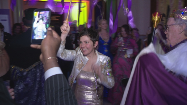 City Hall glows with purpose as sold-out Mayor’s Ball returns home