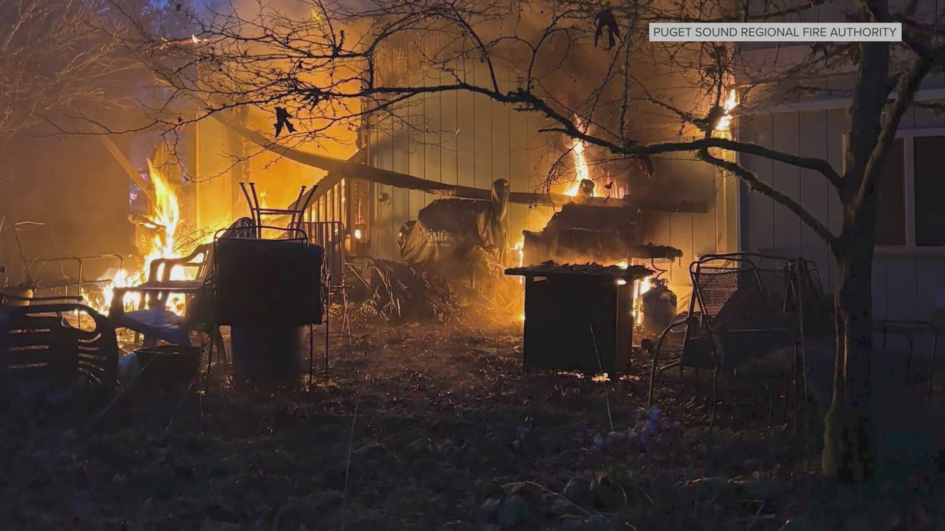 1 dead in house fire near Renton