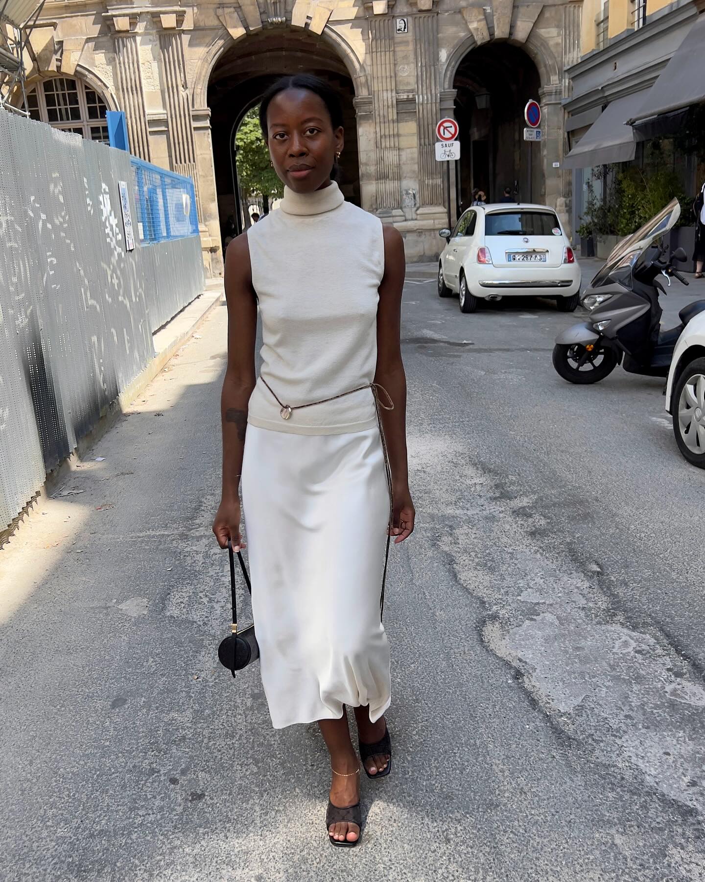 I don't live in Paris, but these 5 French-girl spring outfits will make ...