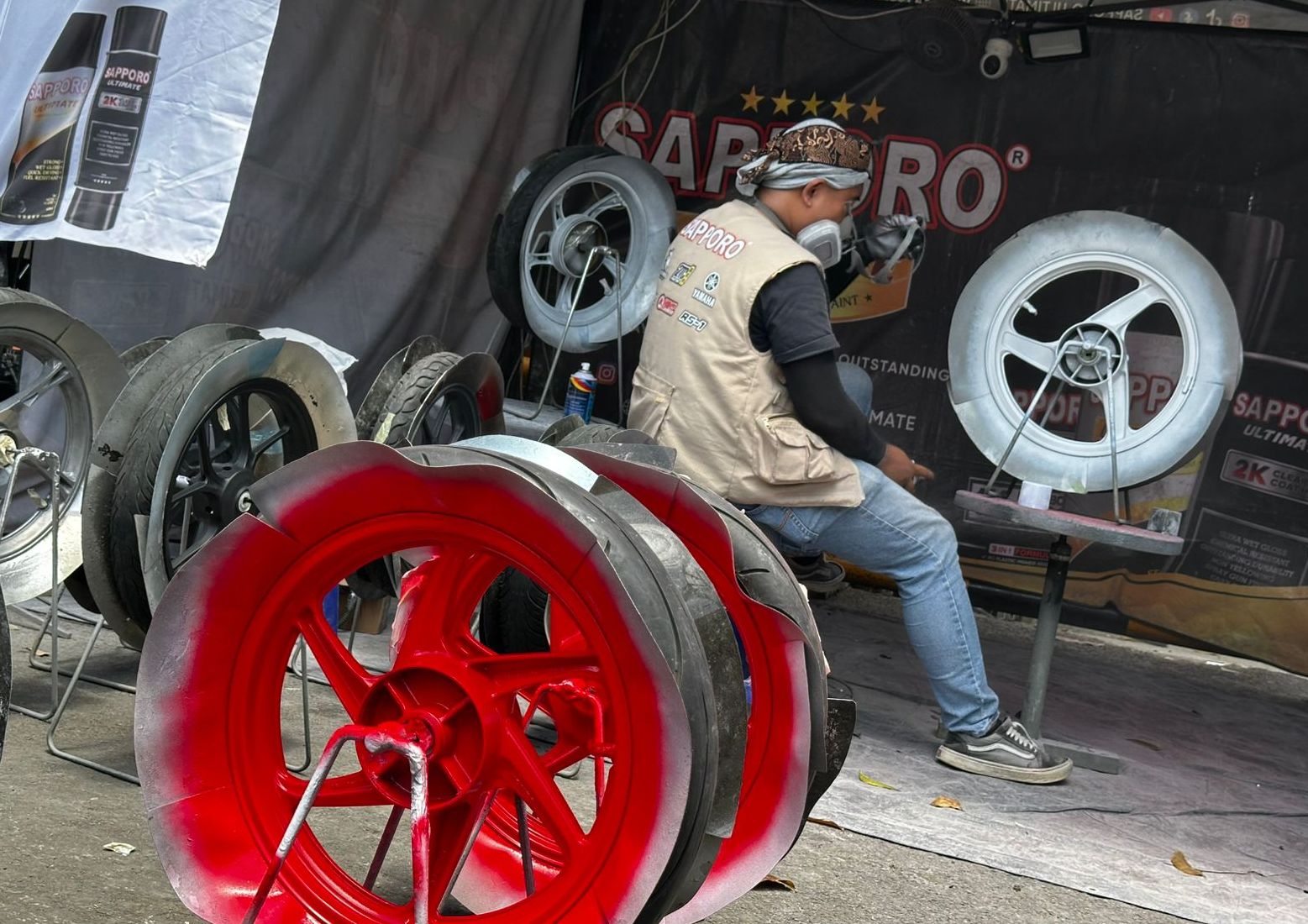 Cat pelek motor bisa ditunggu, harga cuma Rp 110 ribu
