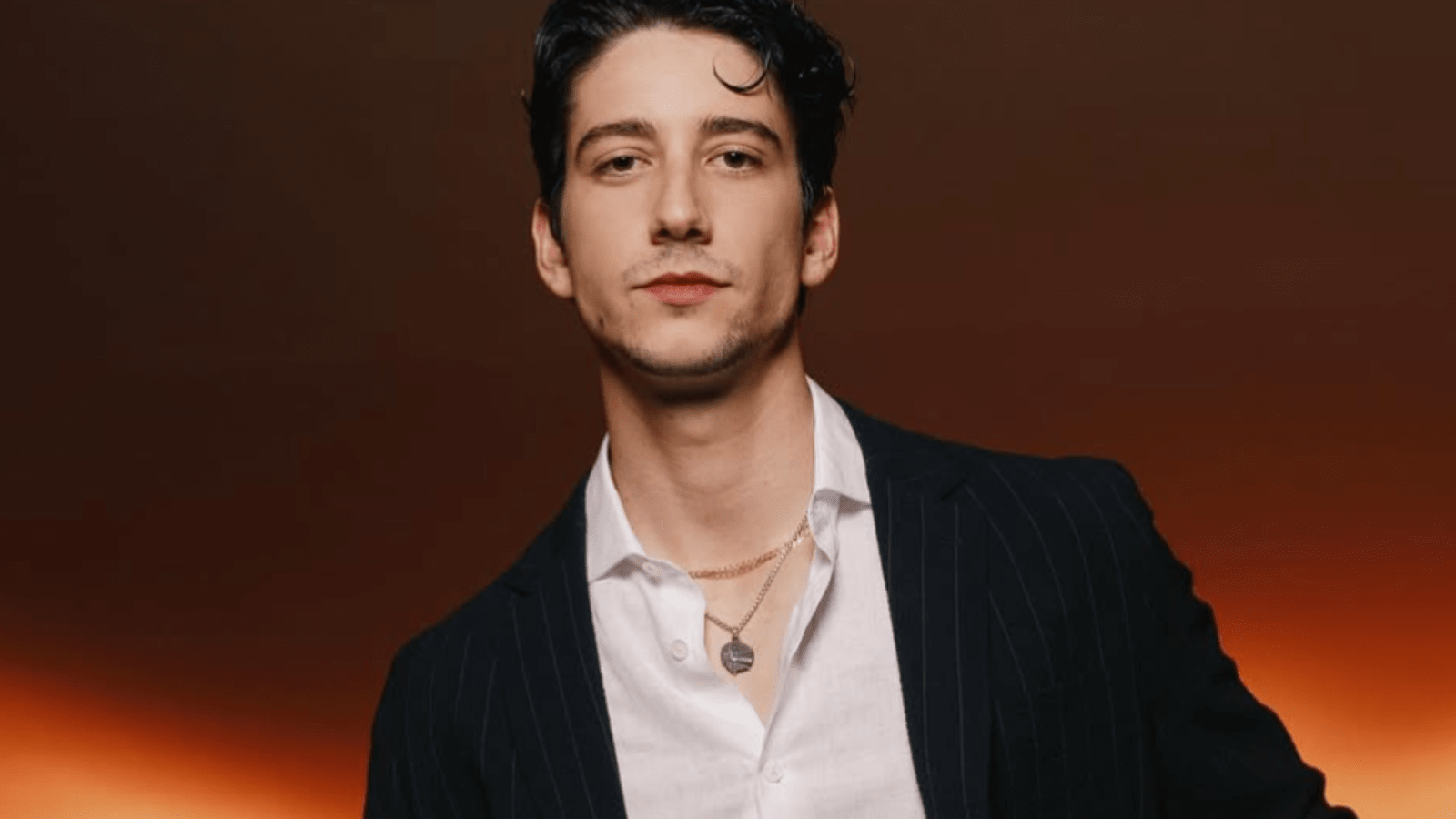 10 photos that prove Milo Manheim was born to play Flynn Rider in ...