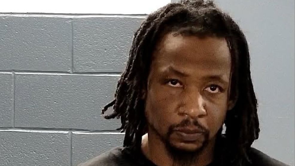 Mullins man turns himself in after Thursday shooting