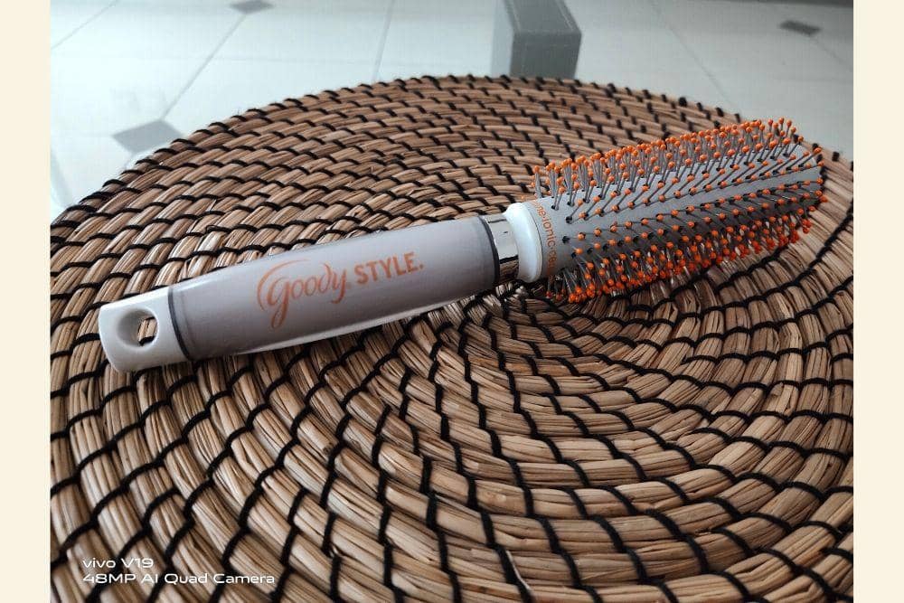 Mari Kenali 7 Jenis Sisir dengan Fungsi Berbeda! – Mari Kenali 7 Jenis Sisir dengan Fungsi Berbeda!