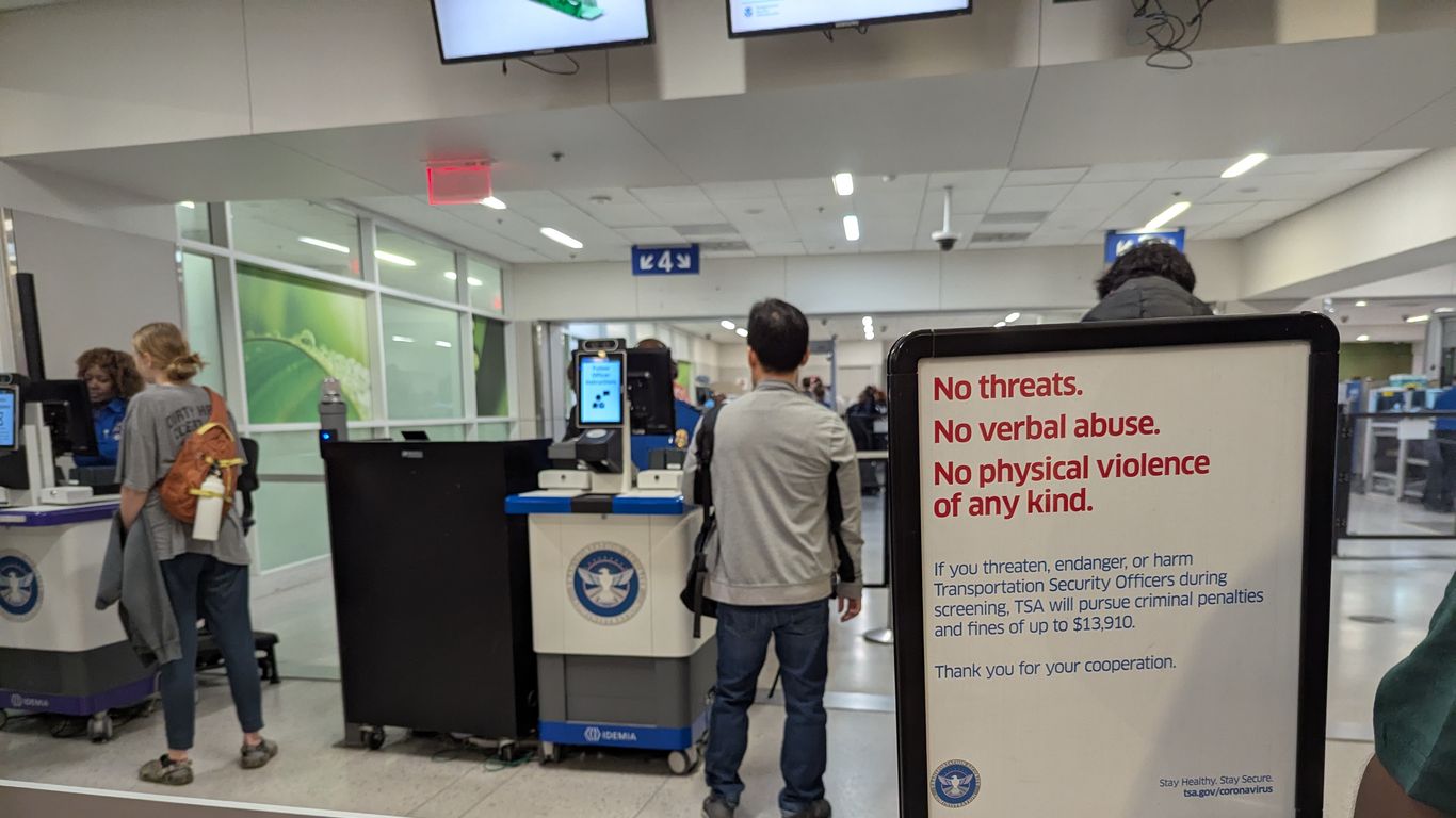 TSA workers to work without pay during new partial government shutdown