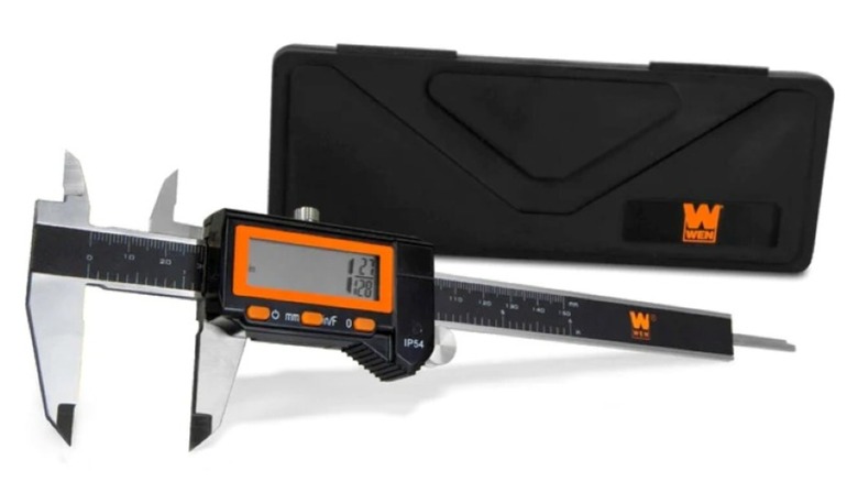 The Wen 6.1-inch Electronic Digital Caliper includes a storage case for more protection.
