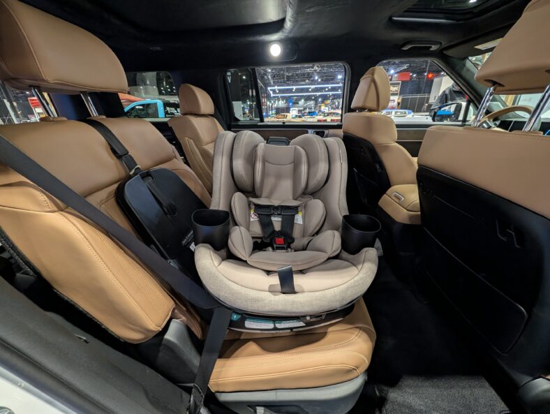 The Britax Galaxy360: A rotating car seat that actually makes kid-hauling  easier