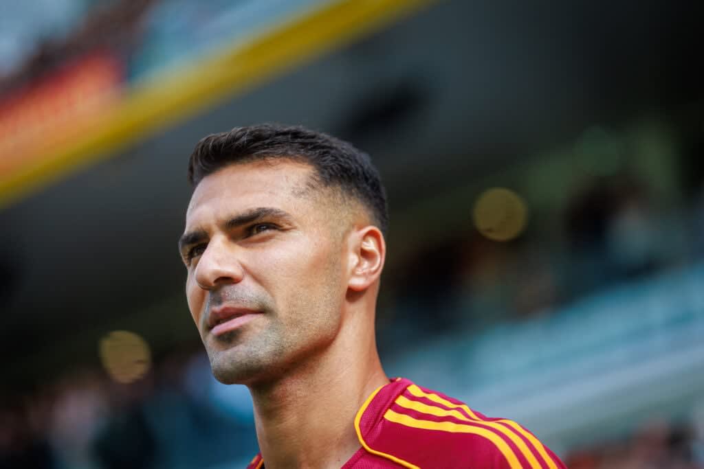 Report: Liverpool transfer target rejects £2.4m-a-year contract ahead of becoming a free agent<br><br>