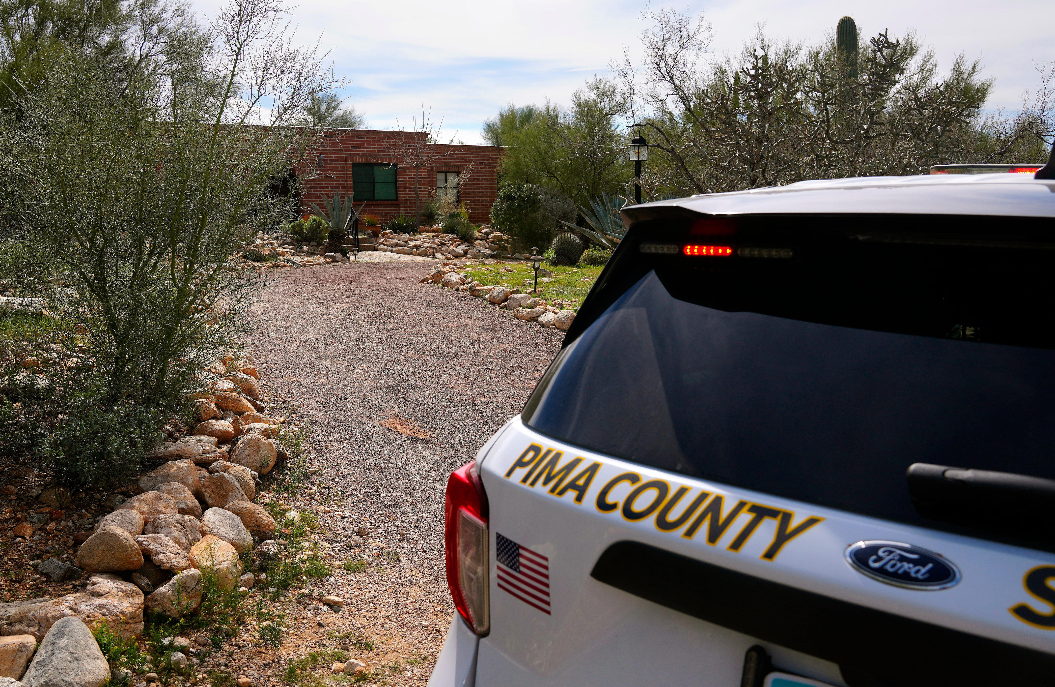 Nancy Guthrie update: Did police arrest suspect in SWAT raid?<br><br>