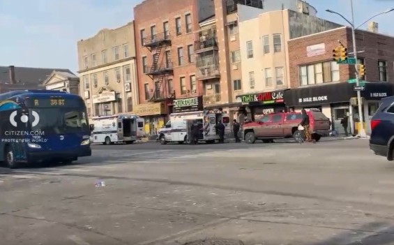 Woman pushed on train tracks, another punched in NYC subway: NYPD