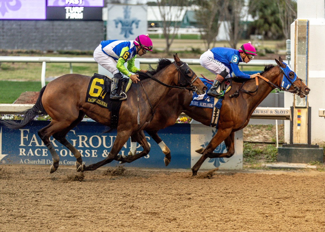 Bella Ballerina outslugs Luv Your Neighbor in Rachel Alexandra battle