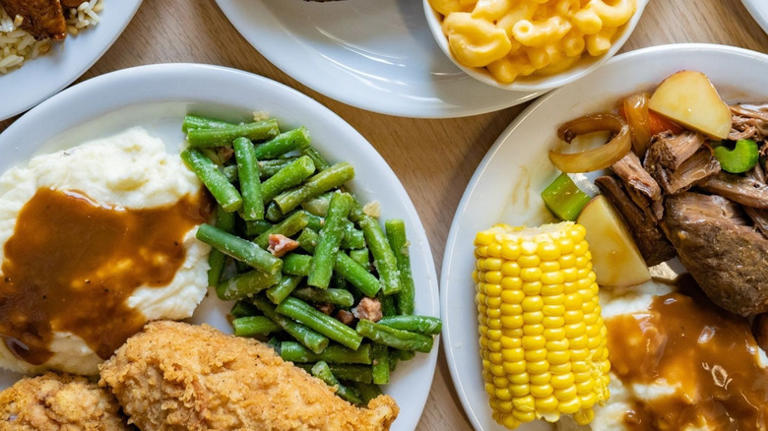 Golden Corral wasn't always a buffet restaurant — here's how it started