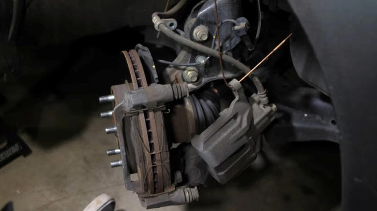 6 tools to make brake repair and replacement easier