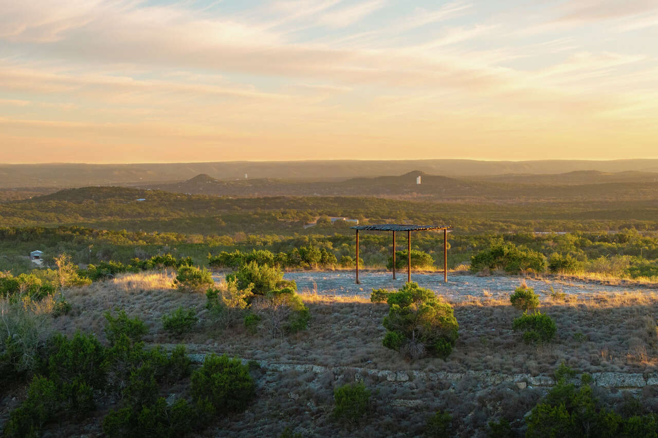 675-acre Hill Country ranch where George Strait rehearsed hits market