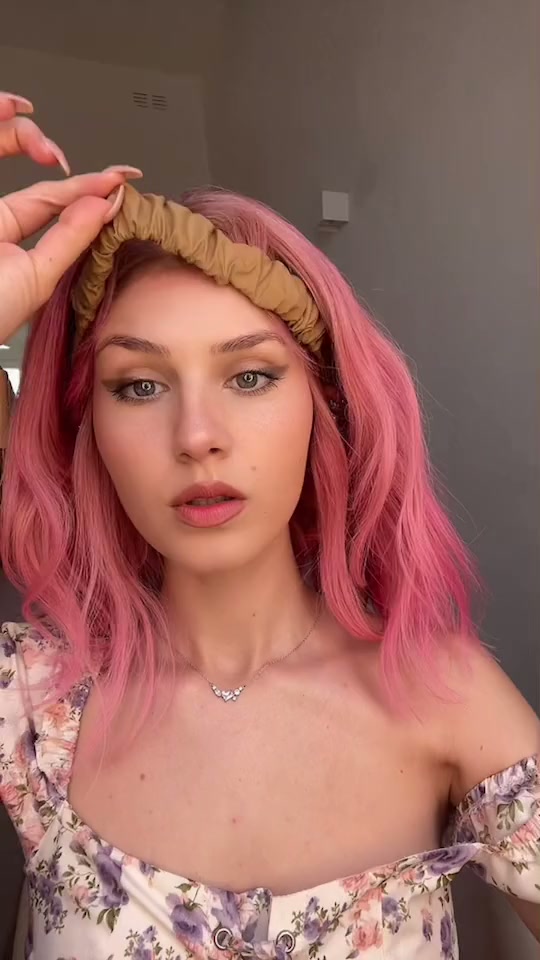Testing a roll on wig adhesive that promises zero mess
