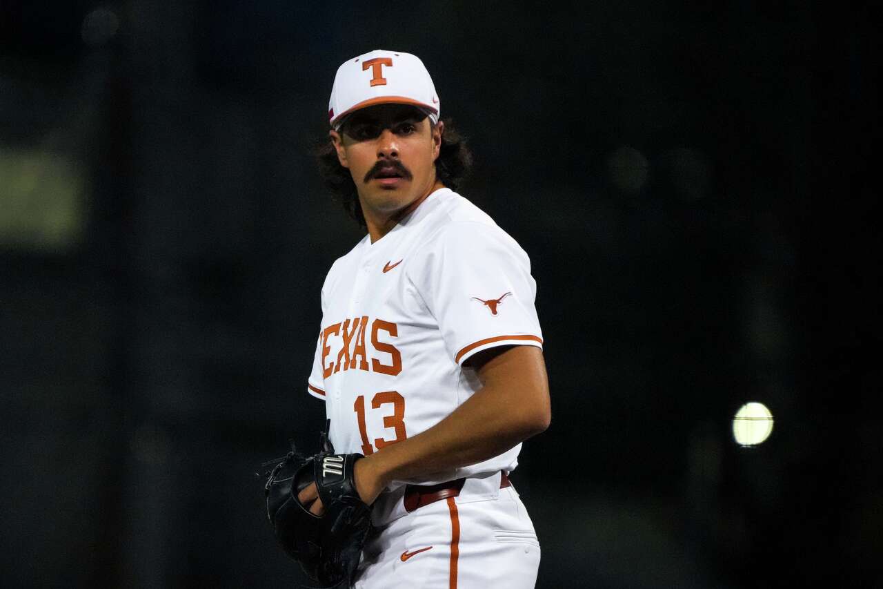 Ruger Riojas shows us he could be the answer as Texas baseball's Friday ...