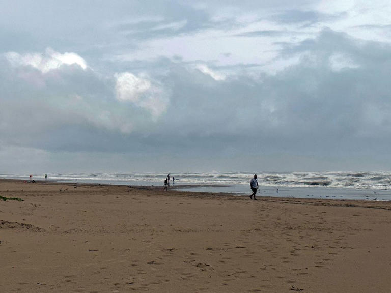 PD: Man found dead near beach access 18, investigation underway