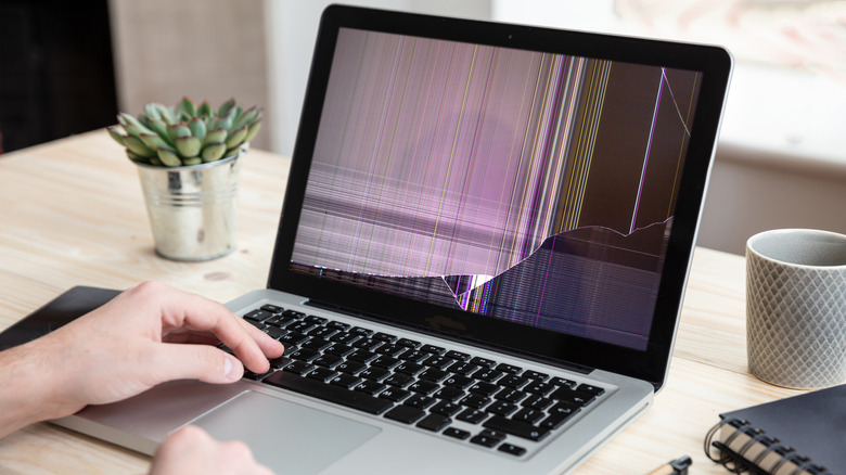 Can you still use a laptop that has a broken screen?